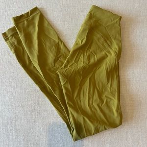 lululemon InStill high rise pant 25”